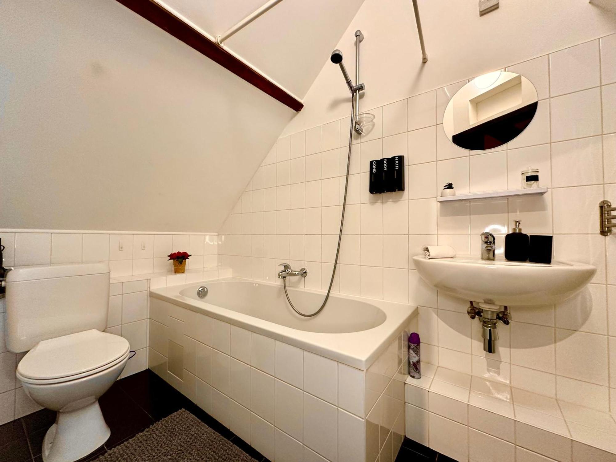 Luxury Suites Centrum By Rikas Hotels 안트베르펜 외부 사진