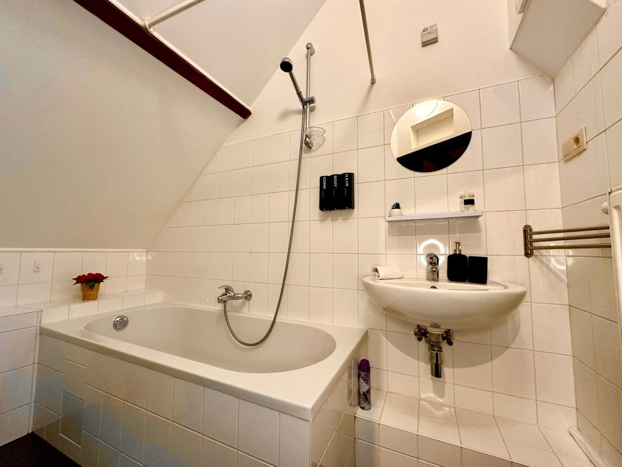Luxury Suites Centrum By Rikas Hotels 안트베르펜 외부 사진