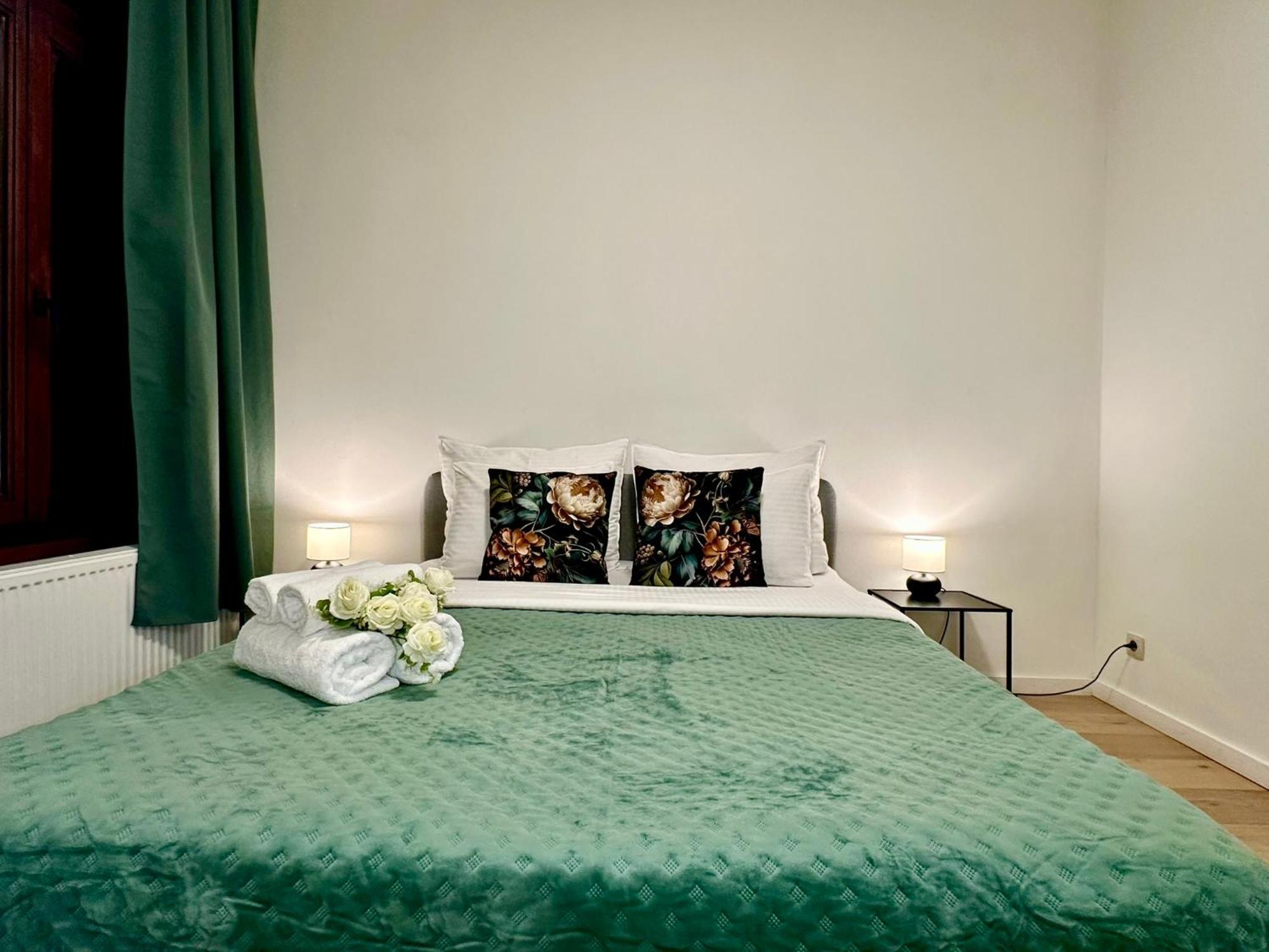 Luxury Suites Centrum By Rikas Hotels 안트베르펜 외부 사진