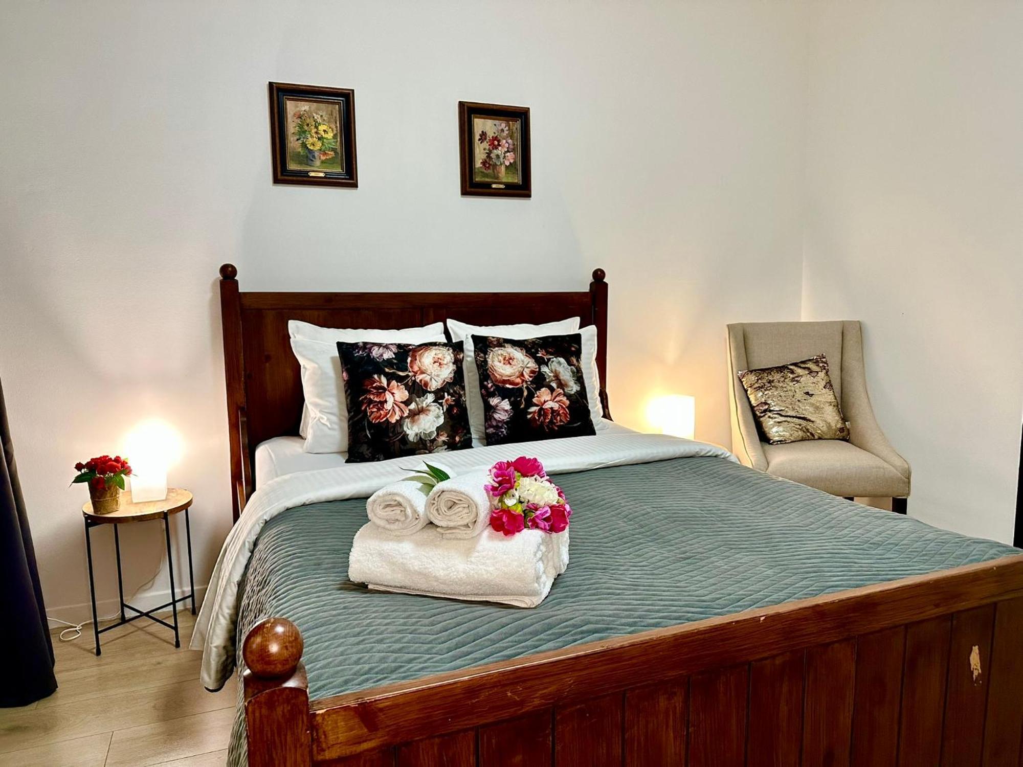 Luxury Suites Centrum By Rikas Hotels 안트베르펜 외부 사진