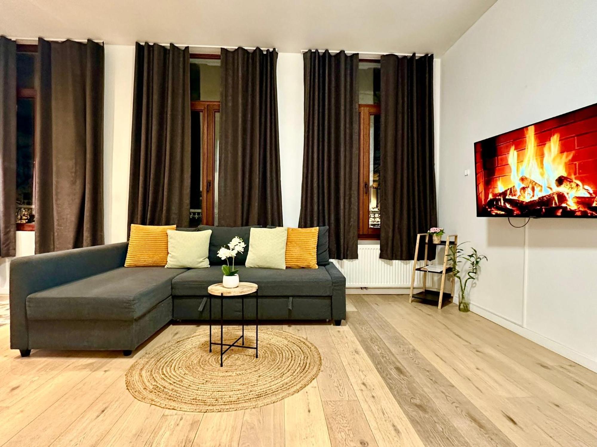 Luxury Suites Centrum By Rikas Hotels 안트베르펜 외부 사진