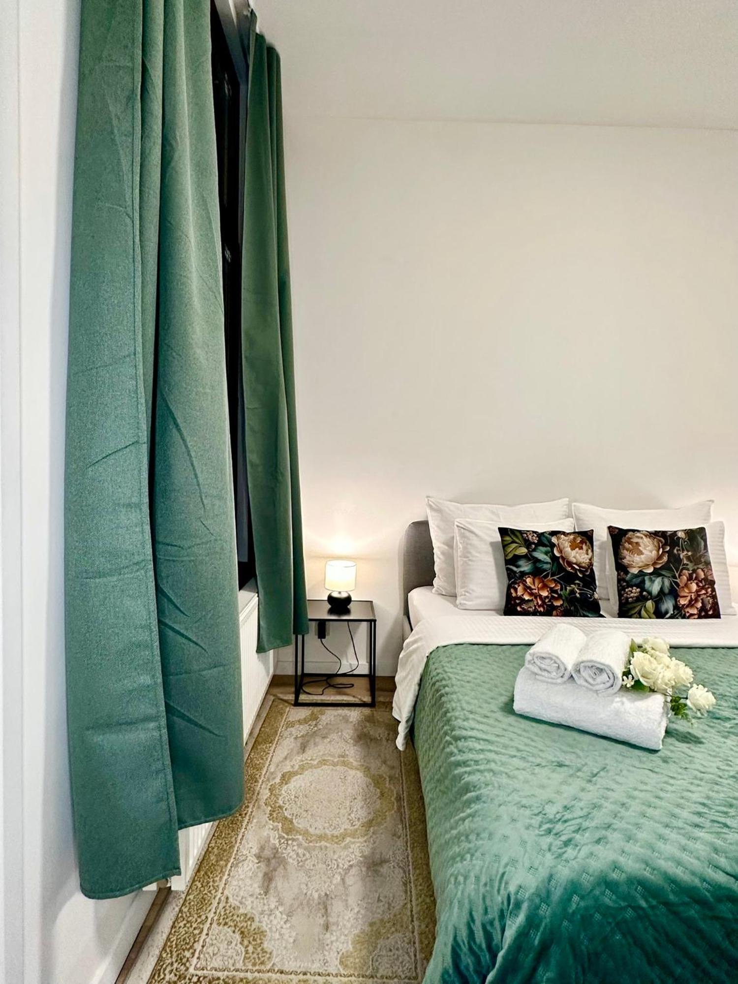 Luxury Suites Centrum By Rikas Hotels 안트베르펜 외부 사진